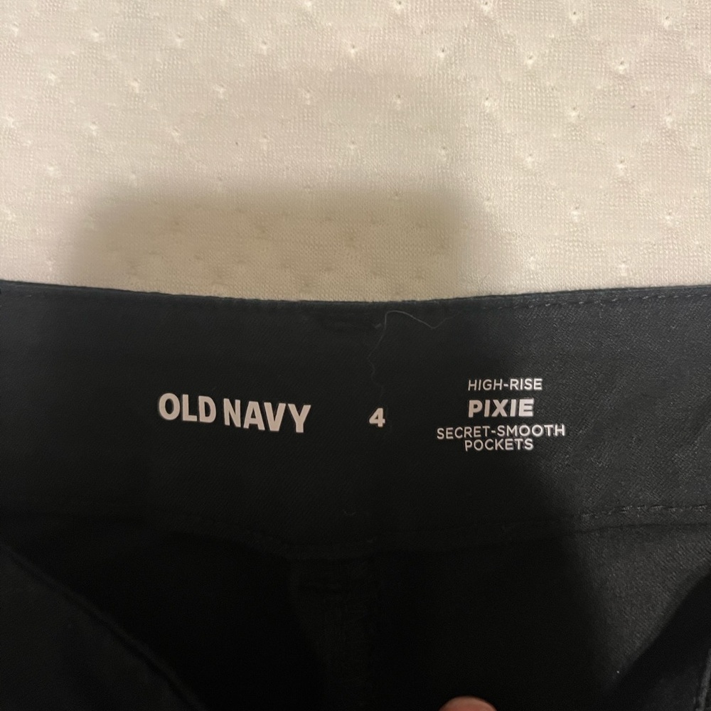 Old Navy High-Rise Pixie NWOT